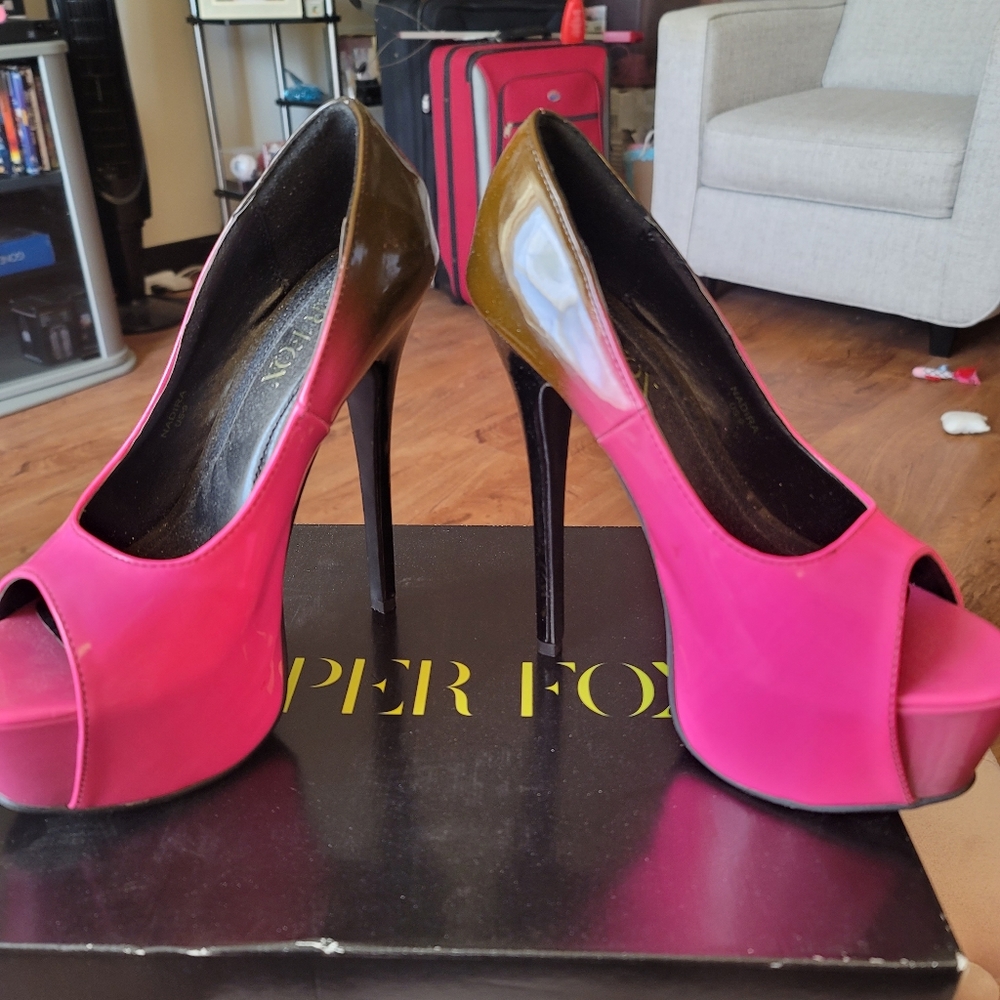 Pink & Blk Platform Heels